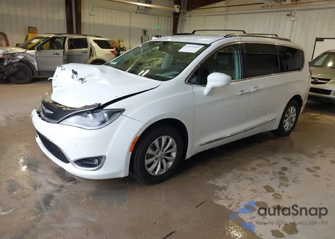 2019 Chrysler Pacifica Touring L from USA, damaged, VIN 2C4RC1BG1KR554106